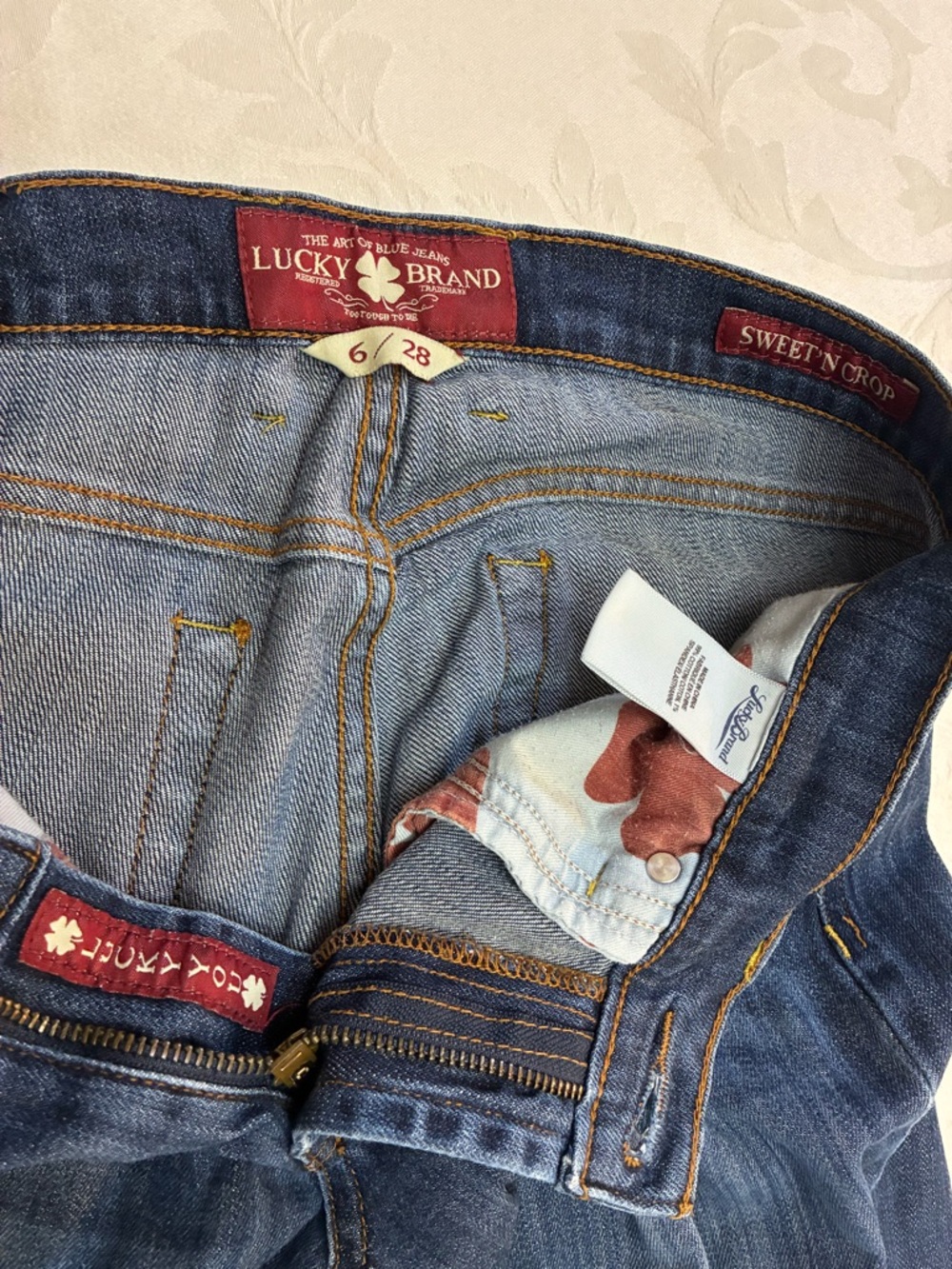 Women’s Lucky Brand Distressed Leopard Hand-Sewn Patched Blue Jeans, Size 6/28 - Picture 12 of 13